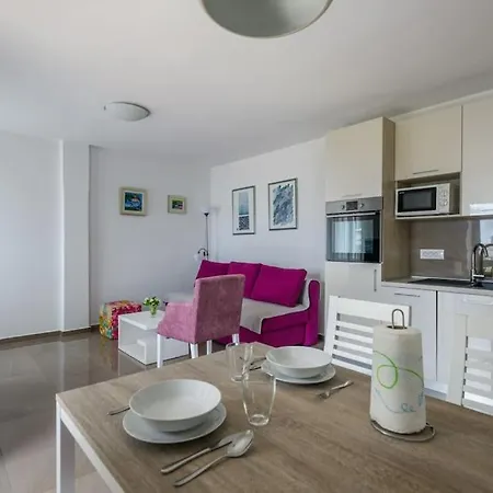 Yasmin By Briskva * Brseč