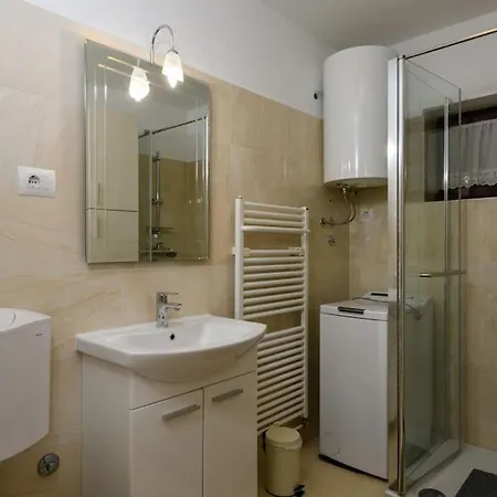 Yasmin By Briskva * 布鲁赛吉