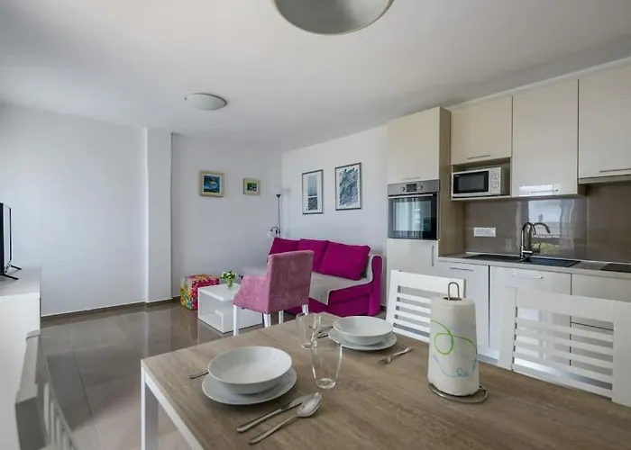 Yasmin By Briskva * Brseč