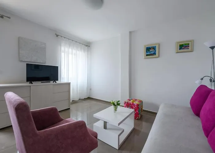 Yasmin By Briskva * Brseč